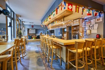 Bar Image