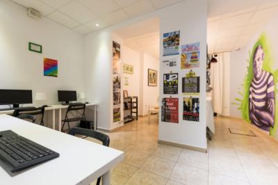Sala de computadoras Image