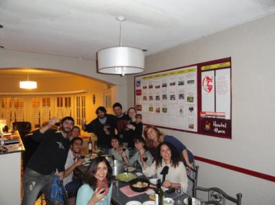 Comiendo y bebiendo Image