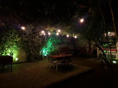 En mitad de la noche Image