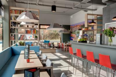 MEININGER Hotel Berlin Airport Image