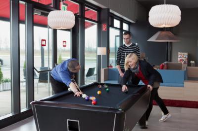 MEININGER Hotel Berlin Airport Image