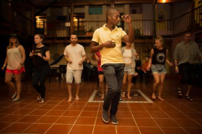 Clase de Salsa Image